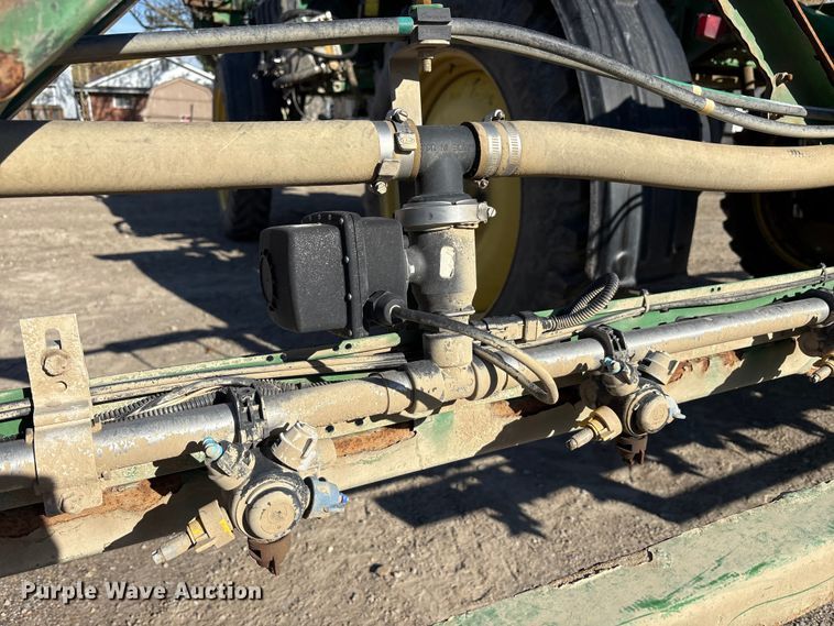 image for item FK1008 2016 John Deere R4038 sprayer