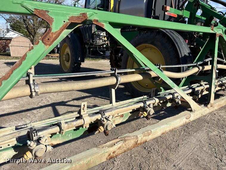 image for item FK1008 2016 John Deere R4038 sprayer