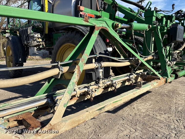 image for item FK1008 2016 John Deere R4038 sprayer