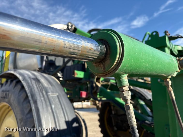 image for item FK1008 2016 John Deere R4038 sprayer