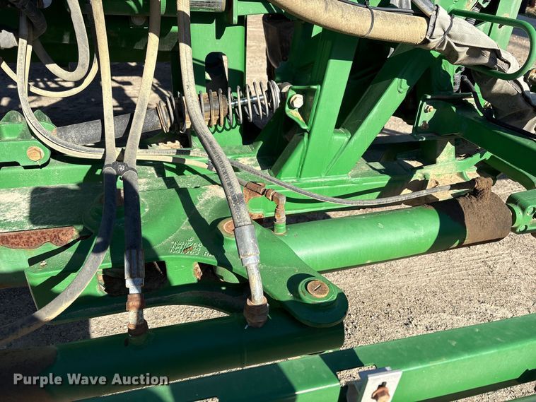 image for item FK1008 2016 John Deere R4038 sprayer