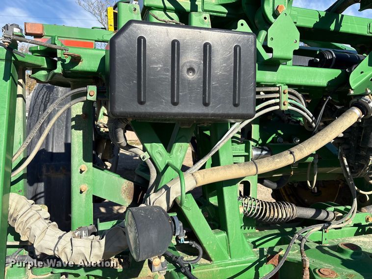 image for item FK1008 2016 John Deere R4038 sprayer