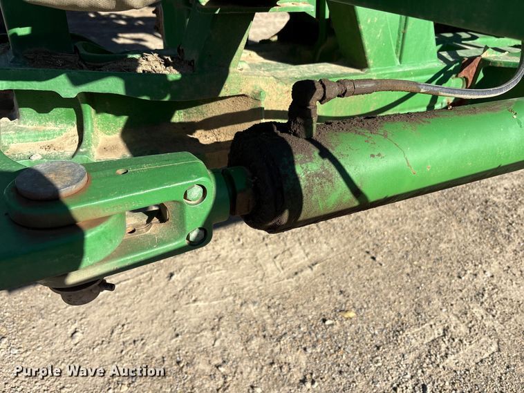 image for item FK1008 2016 John Deere R4038 sprayer