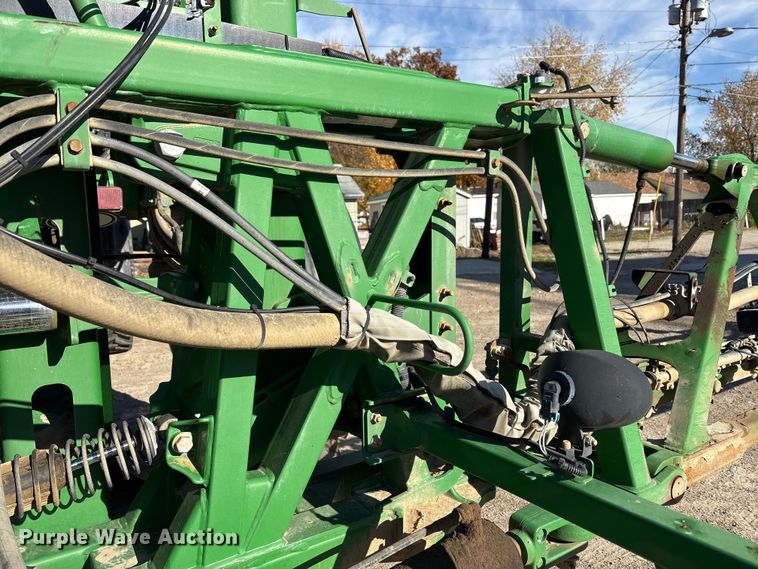image for item FK1008 2016 John Deere R4038 sprayer