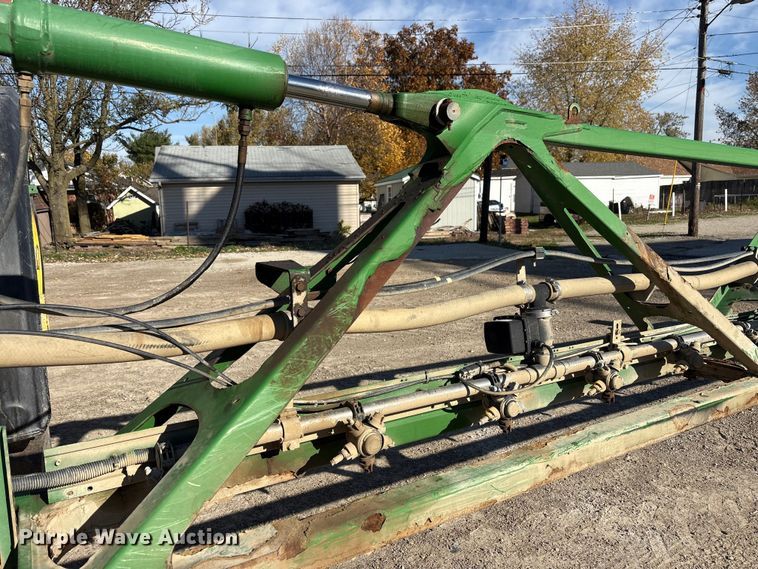 image for item FK1008 2016 John Deere R4038 sprayer