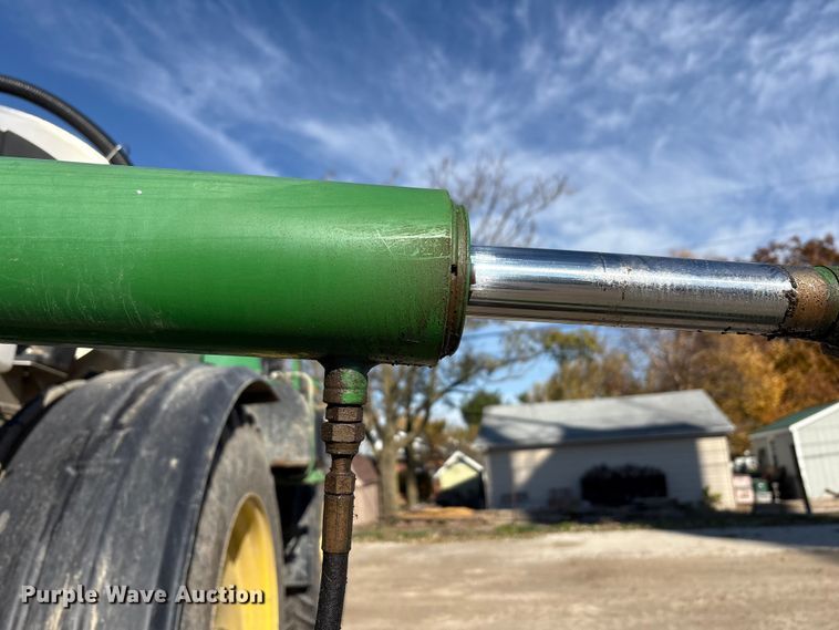 image for item FK1008 2016 John Deere R4038 sprayer