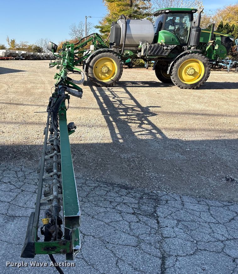 image for item FK1008 2016 John Deere R4038 sprayer