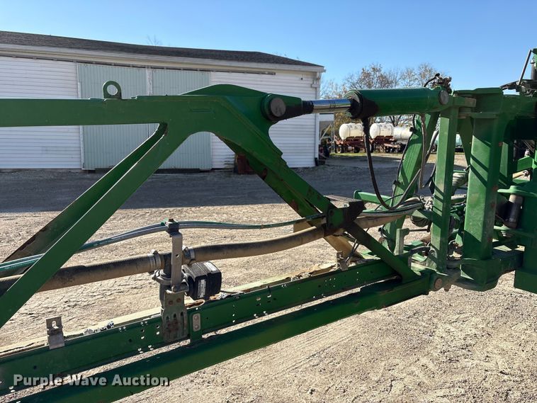 image for item FK1008 2016 John Deere R4038 sprayer