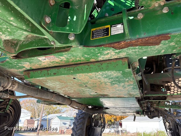 image for item FK1008 2016 John Deere R4038 sprayer