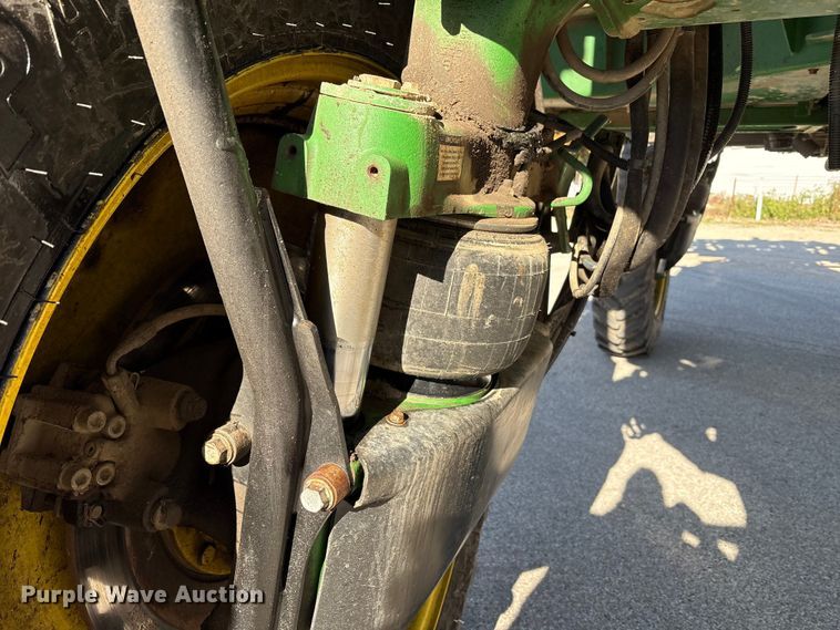 image for item FK1008 2016 John Deere R4038 sprayer