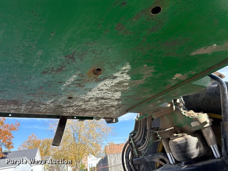 image for item FK1008 2016 John Deere R4038 sprayer