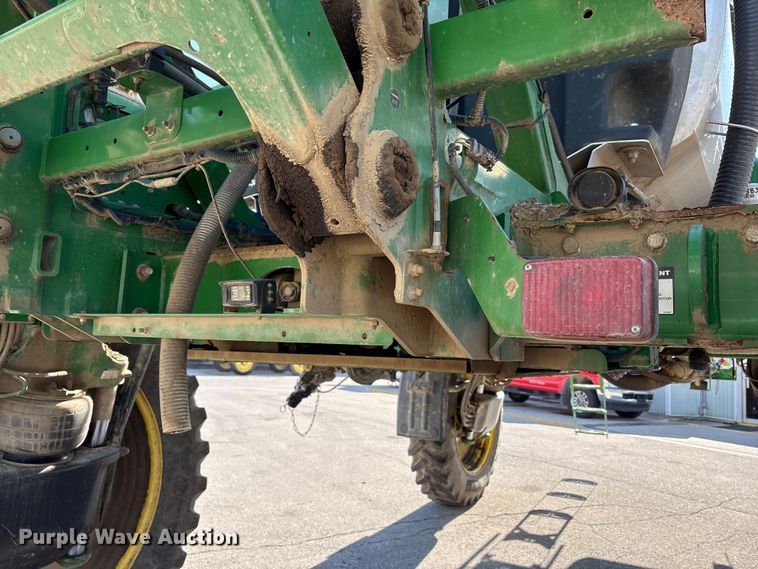 image for item FK1008 2016 John Deere R4038 sprayer