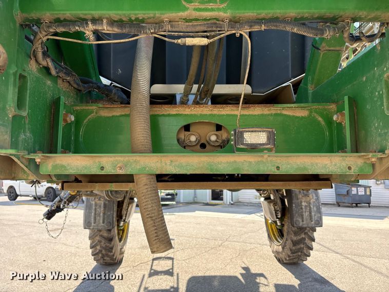 image for item FK1008 2016 John Deere R4038 sprayer