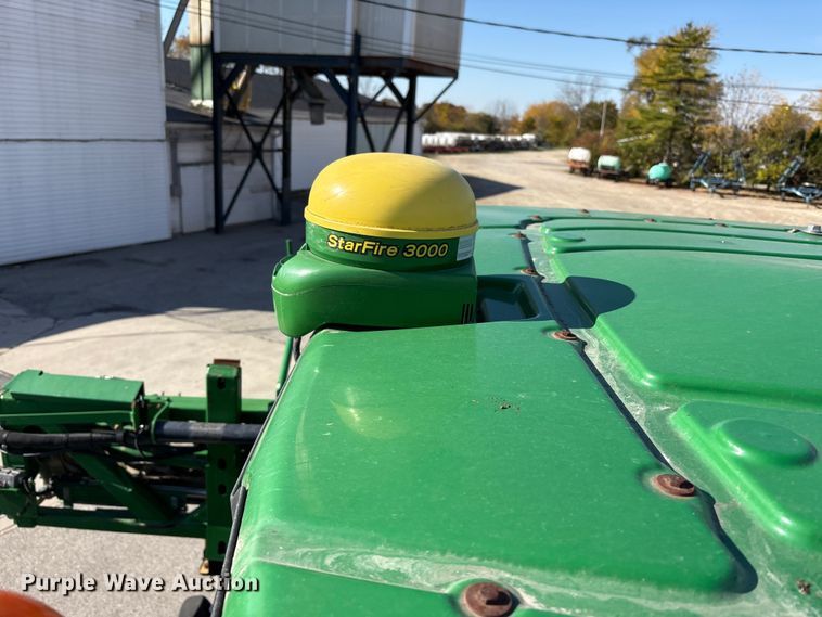 image for item FK1008 2016 John Deere R4038 sprayer