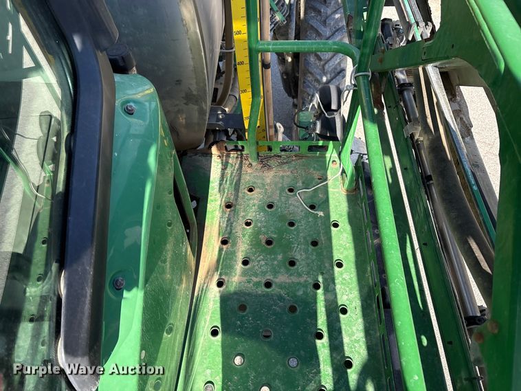 image for item FK1008 2016 John Deere R4038 sprayer
