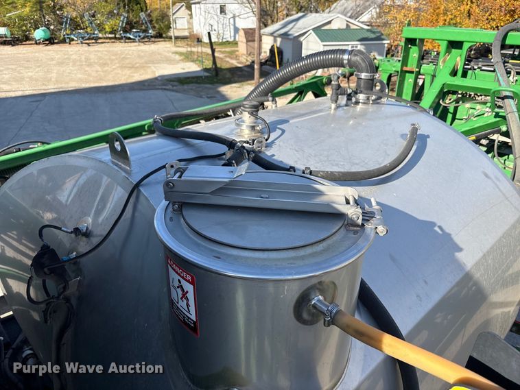 image for item FK1008 2016 John Deere R4038 sprayer