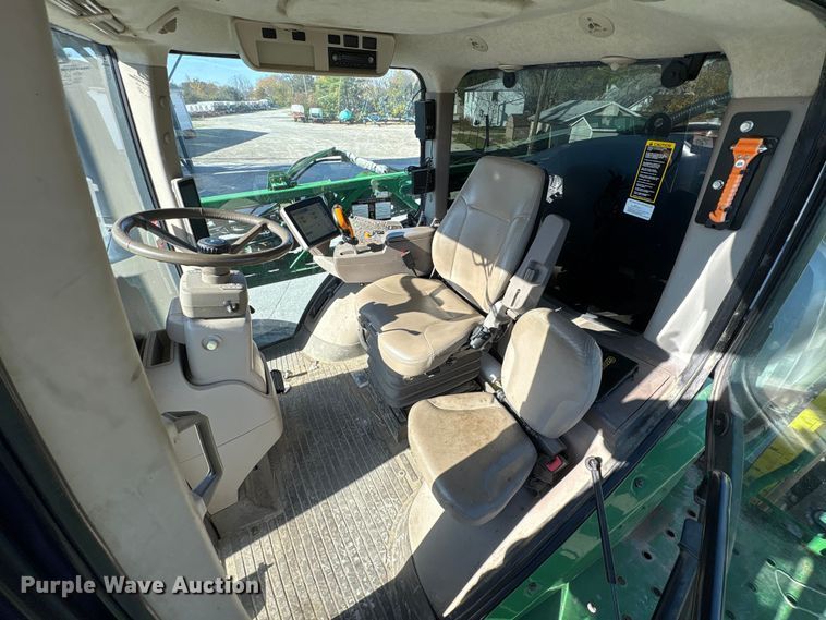 image for item FK1008 2016 John Deere R4038 sprayer