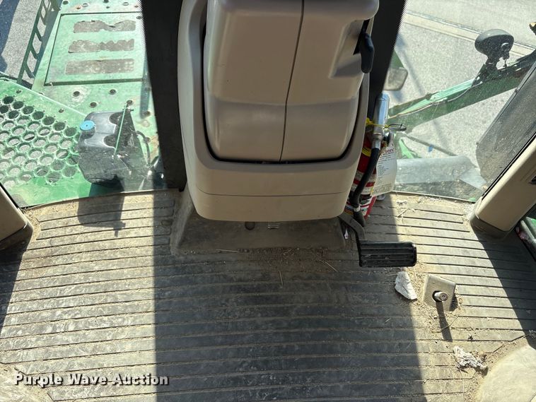 image for item FK1008 2016 John Deere R4038 sprayer