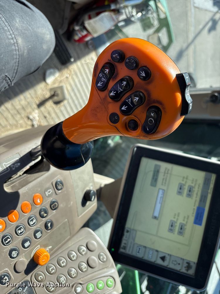 image for item FK1008 2016 John Deere R4038 sprayer