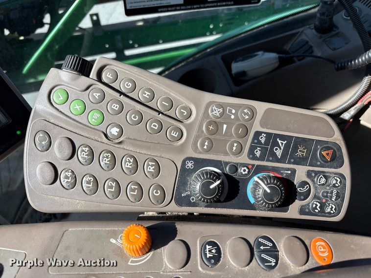 image for item FK1008 2016 John Deere R4038 sprayer