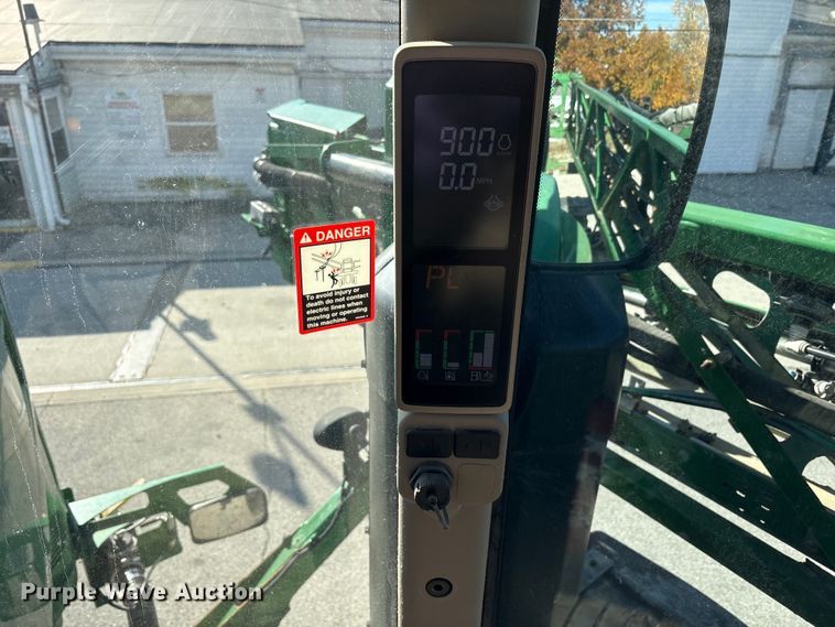 image for item FK1008 2016 John Deere R4038 sprayer