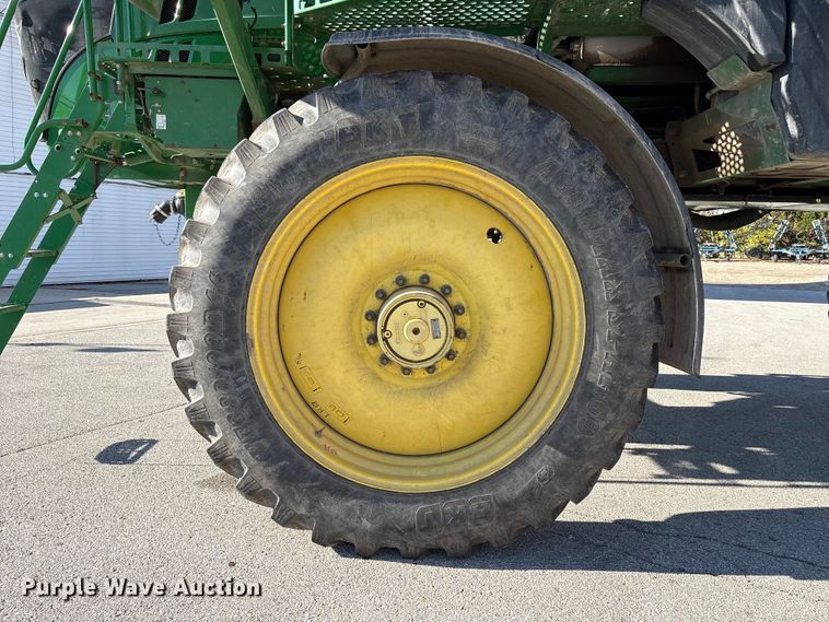 image for item FK1008 2016 John Deere R4038 sprayer