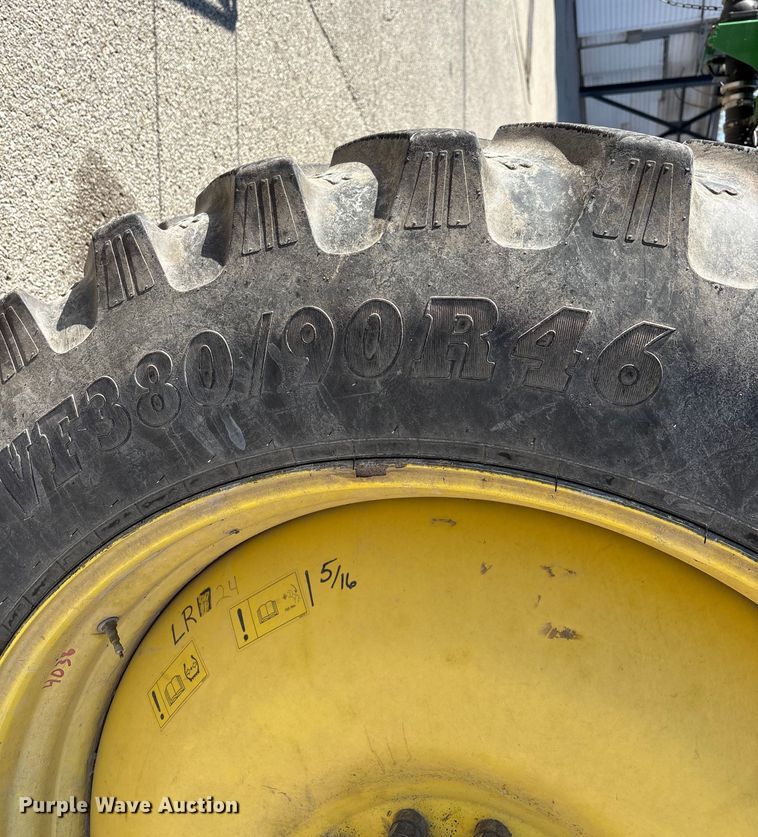 image for item FK1008 2016 John Deere R4038 sprayer