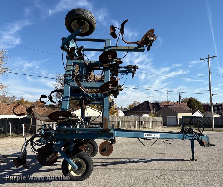 image for item FK1009 AG Systems Nitromaster 7200 NH3 applicator