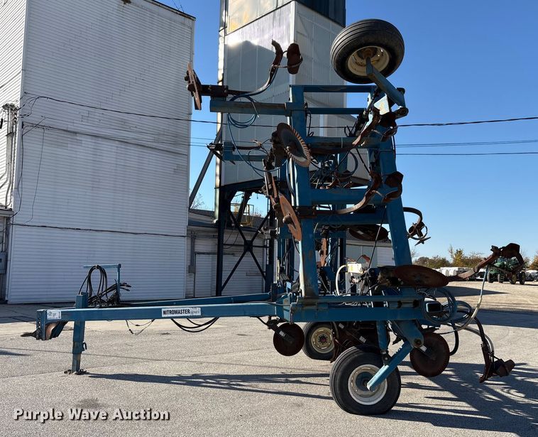 image for item FK1009 AG Systems Nitromaster 7200 NH3 applicator