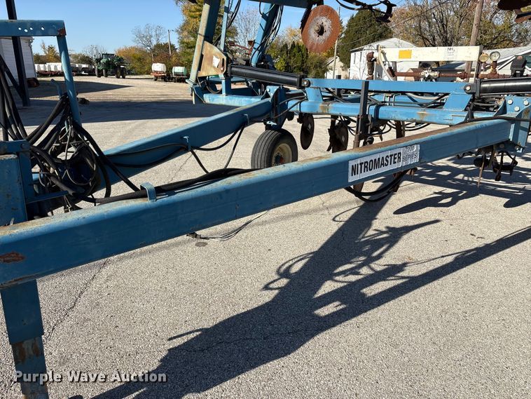 image for item FK1009 AG Systems Nitromaster 7200 NH3 applicator