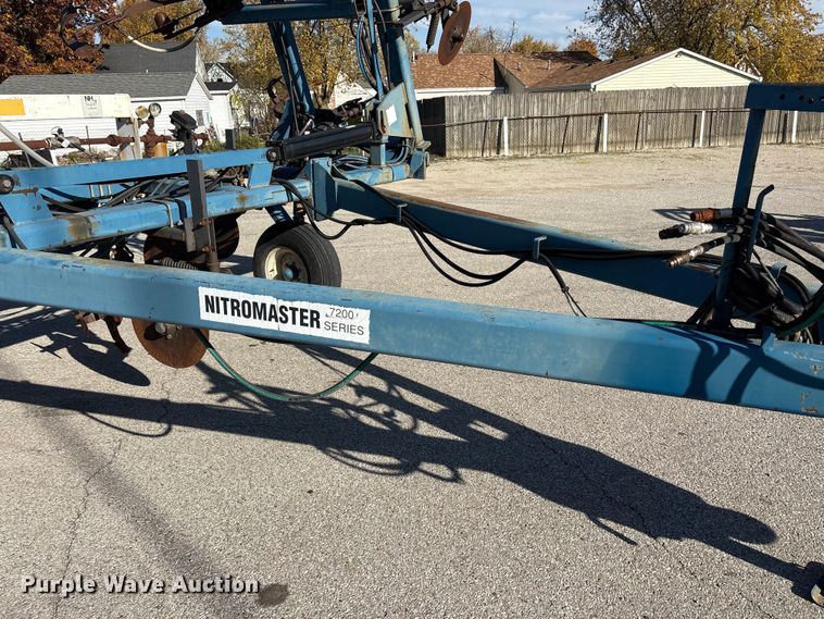 image for item FK1009 AG Systems Nitromaster 7200 NH3 applicator