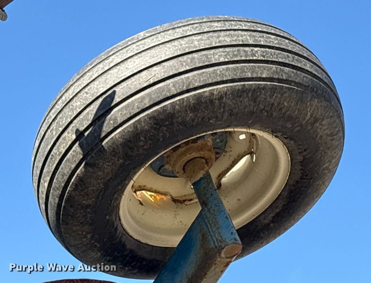 image for item FK1009 AG Systems Nitromaster 7200 NH3 applicator