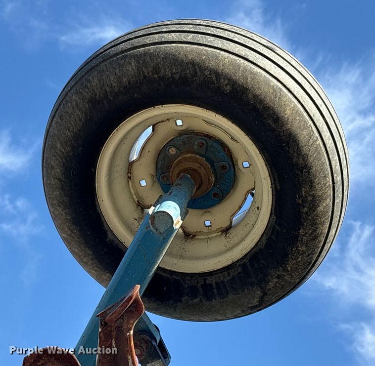 image for item FK1009 AG Systems Nitromaster 7200 NH3 applicator