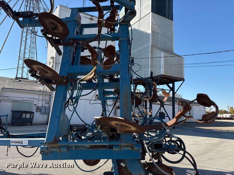 image for item FK1010 AG Systems Nitromaster 7200 NH3 applicator