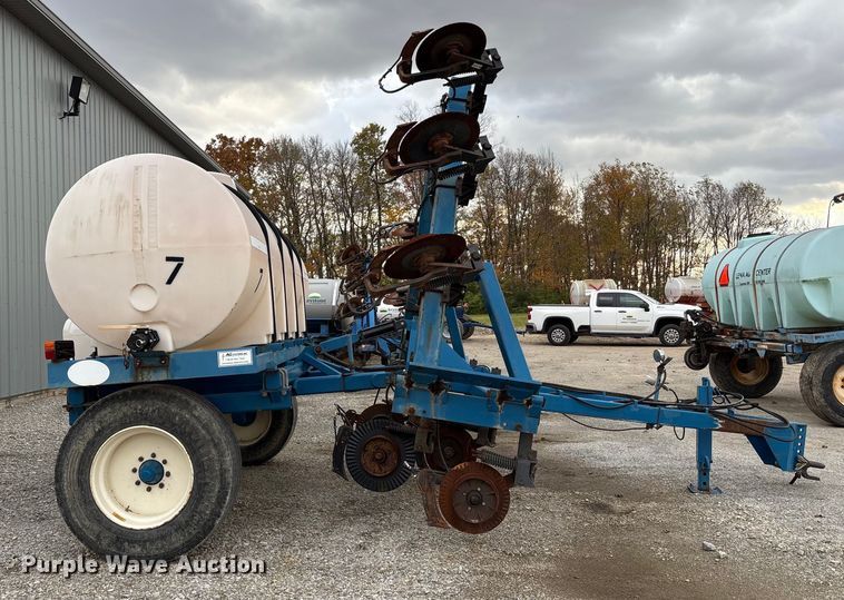 image for item FK1012 AG Systems AG6200 NH3 applicator