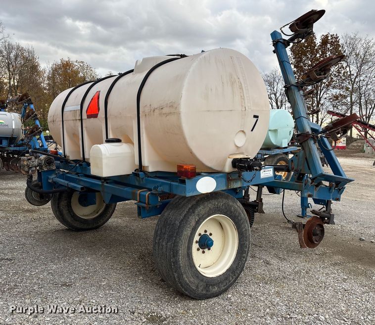 image for item FK1012 AG Systems AG6200 NH3 applicator