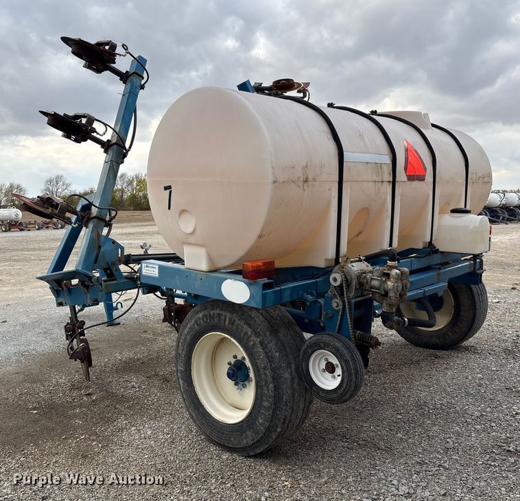 image for item FK1012 AG Systems AG6200 NH3 applicator