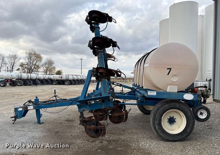 image for item FK1012 AG Systems AG6200 NH3 applicator