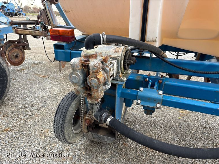 image for item FK1012 AG Systems AG6200 NH3 applicator