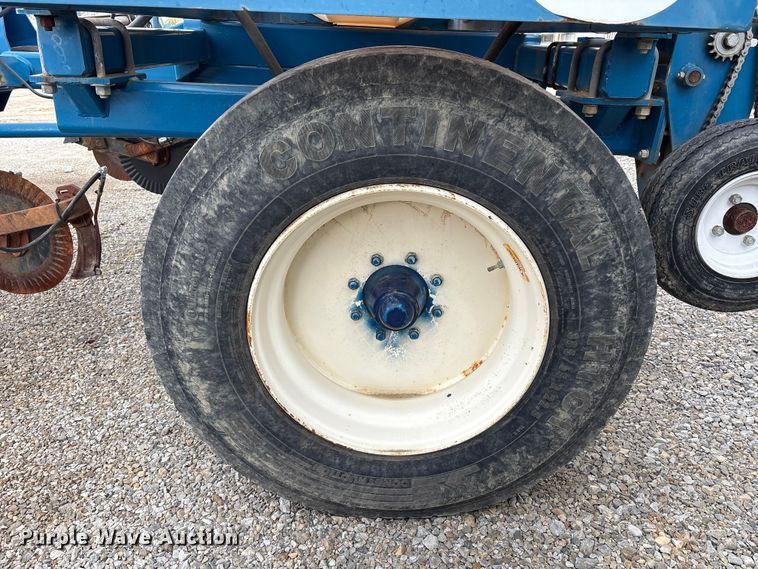 image for item FK1012 AG Systems AG6200 NH3 applicator