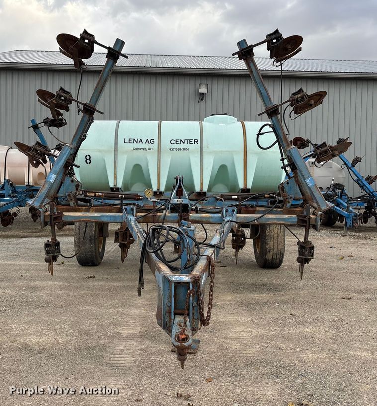 image for item FK1013 AG Systems 6200 NH3 applicator