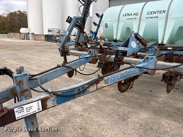 image for item FK1013 AG Systems 6200 NH3 applicator