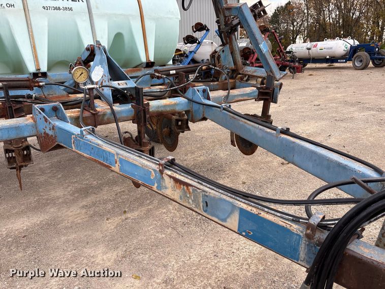 image for item FK1013 AG Systems 6200 NH3 applicator