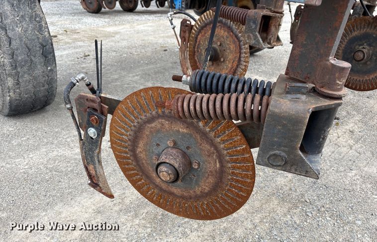 image for item FK1013 AG Systems 6200 NH3 applicator