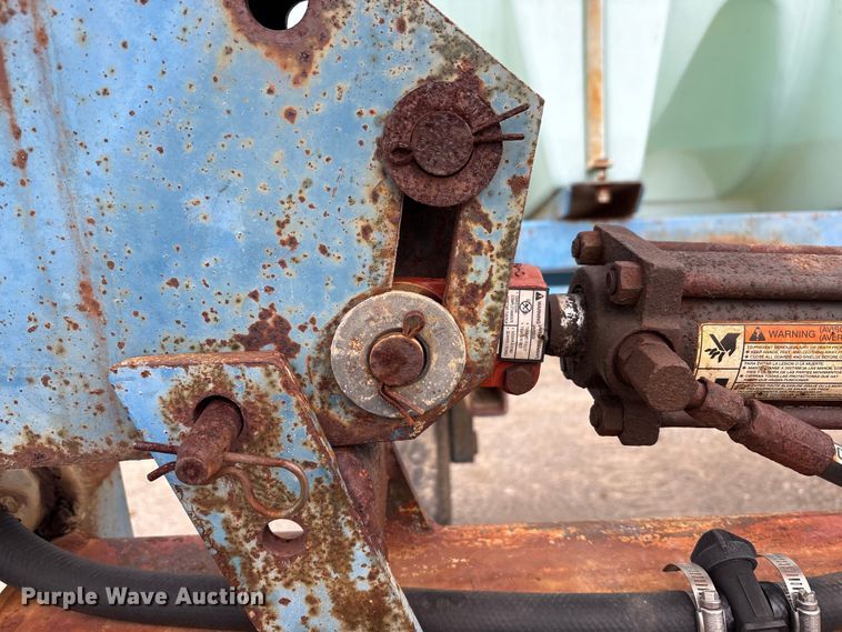 image for item FK1013 AG Systems 6200 NH3 applicator