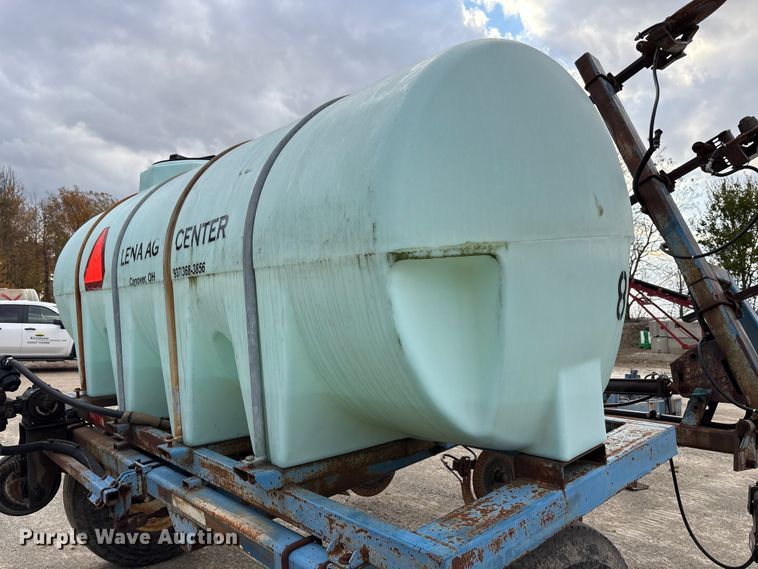 image for item FK1013 AG Systems 6200 NH3 applicator