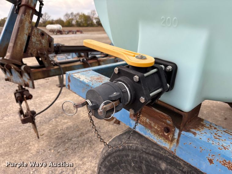 image for item FK1013 AG Systems 6200 NH3 applicator