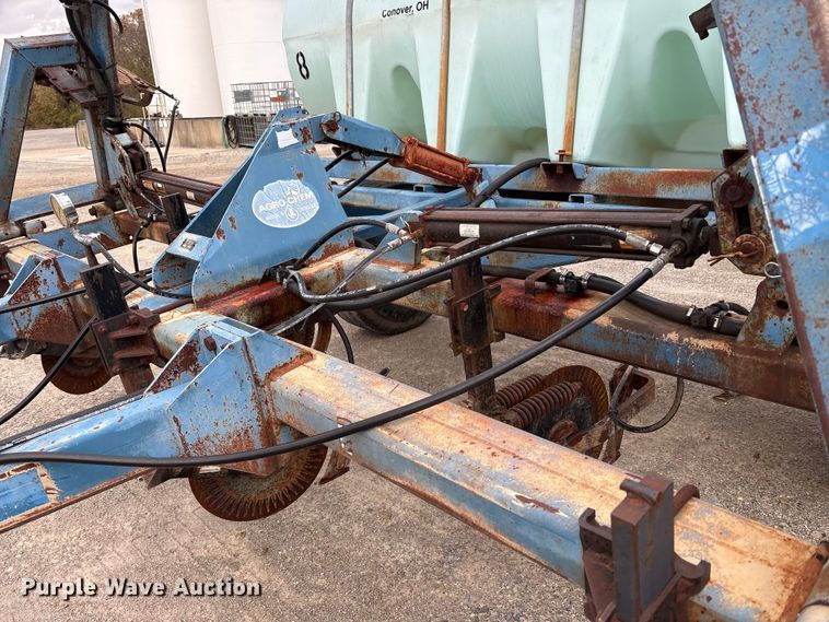 image for item FK1013 AG Systems 6200 NH3 applicator