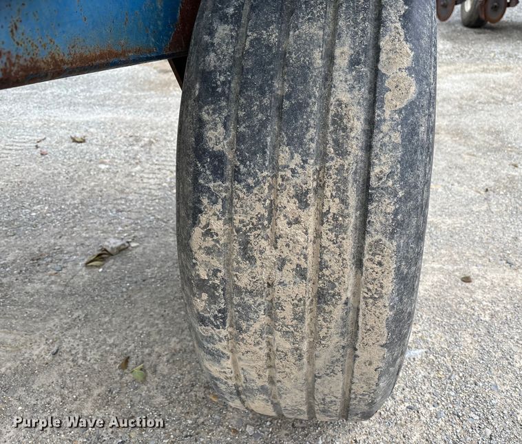 image for item FK1013 AG Systems 6200 NH3 applicator