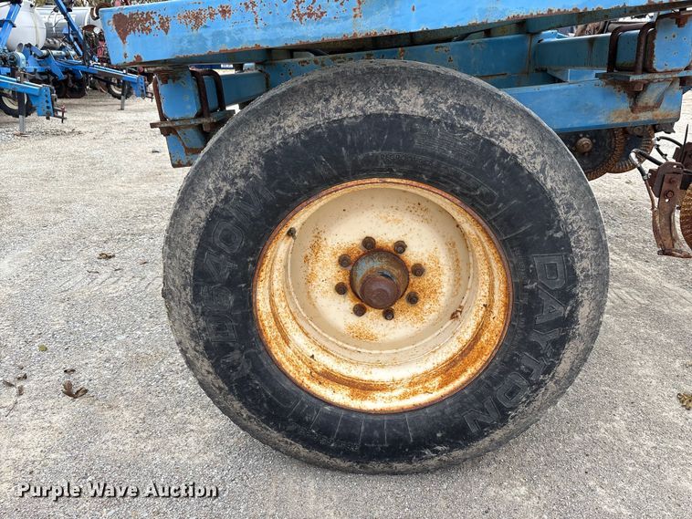 image for item FK1013 AG Systems 6200 NH3 applicator